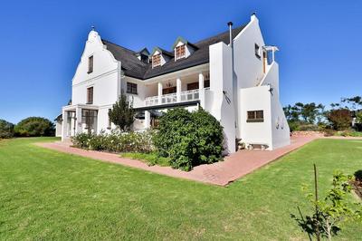 House For Sale in Aalwyndal, Mossel Bay