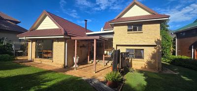 House For Sale in Dolphin Creek Golf Estate, Groot Brakrivier