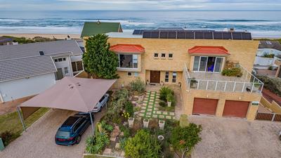 House For Sale in Outeniqua Strand, Outeniqua Strand