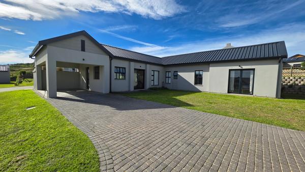 House For Sale in Hartland Lifestyle Estate, Hartenbos